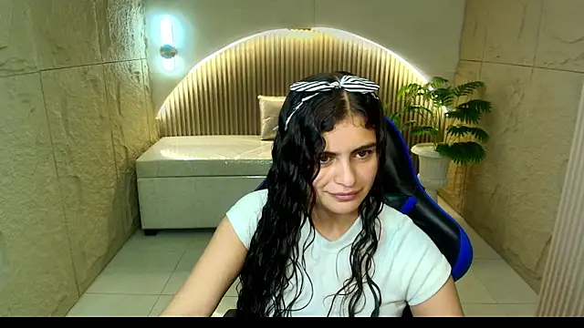 dany r  online show from January 15, 1:39 pm