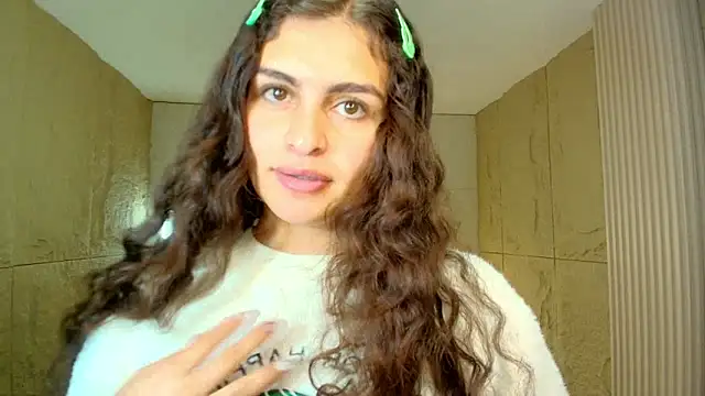 dany r  online show from March 17, 1:48 pm