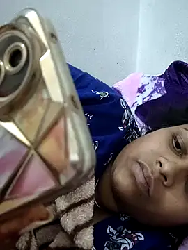 sweetqueen143 online show from February 20, 8:27 am