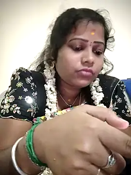 sweetqueen143 online show from October 17, 5:38 pm