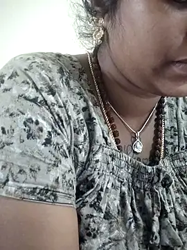 sweetqueen143 online show from November 18, 3:51 am