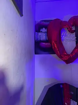 becca wilsson online show from February 15, 1:32 pm