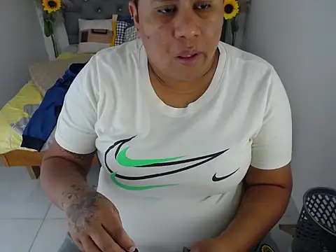 hotlesby valery online show from December 17, 8:24 pm