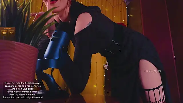 Giantess Eva online show from January 31, 9:46 pm