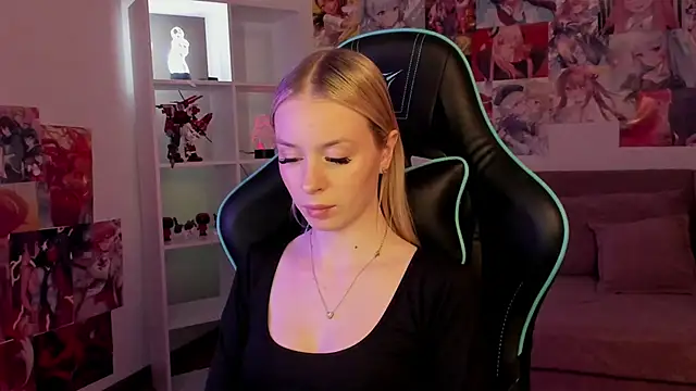 MiaGraces online show from November 10, 5:30 pm