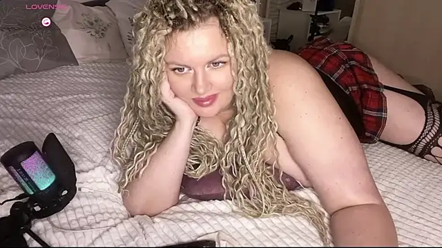 Nivika online show from September 27, 10:28 pm