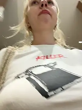 RonnieKiss online show from January 11, 9:58 am