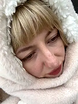 RonnieKiss online show from October 28, 6:30 am