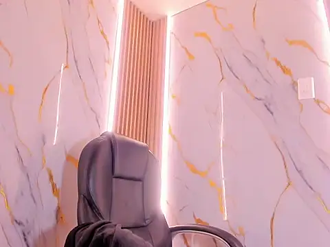 Marian Cristal online show from April 18, 3:09 am