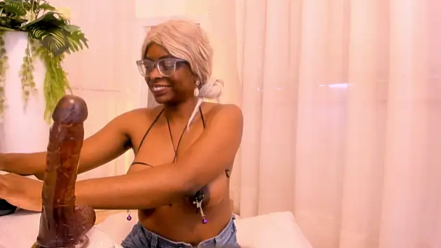 LolaJenkinss online show from November 17, 4:08 pm