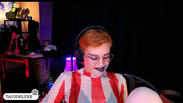 tacodeluxxxe online show from July 22, 5:08 am