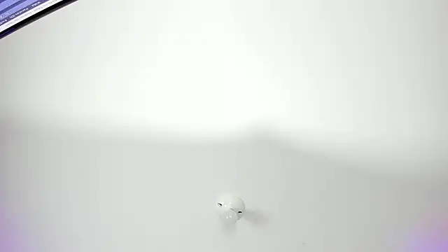 IsaDiiaz online show from April 5, 4:55 am