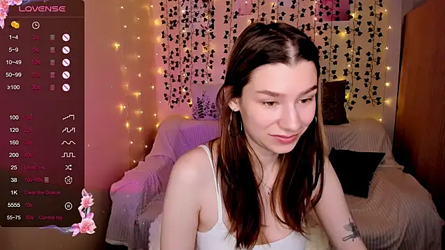 LinaBlossom  online show from November 22, 8:28 am