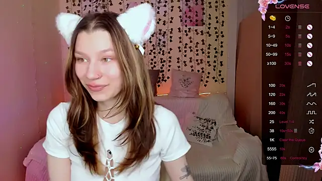 LinaBlossom  online show from December 4, 8:49 am