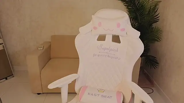 kianawhite online show from February 20, 9:00 am