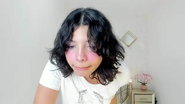 Snapshot of Dalia_coop chatting on October 11, 9:28 pm Dalia coop online show from October 11, 9:28 pm