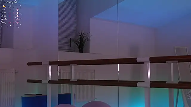 mother  of  dragons online show from September 30, 10:03 pm