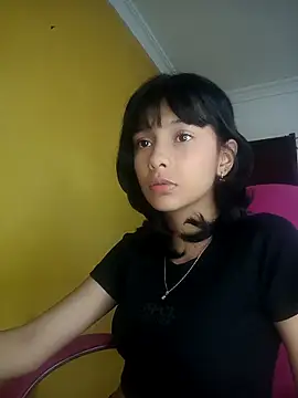 Snapshot of xoxo_milk chatting on October 20, 5:38 pm xoxo milk online show from October 20, 5:38 pm