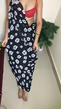 hotestfantasy online show from April 24, 8:33 pm