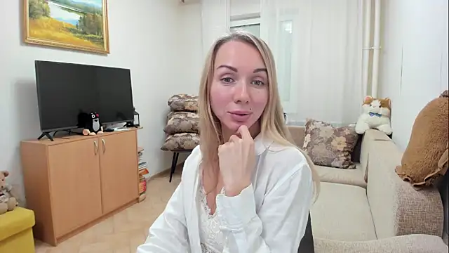 AlisiaCat online show from March 12, 6:32 pm