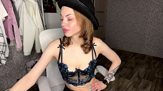 SofiaSmiles online show from October 11, 5:12 am