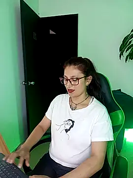 VictoriaSpenser online show from November 14, 8:20 pm