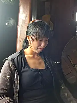 helenzz online show from November 8, 1:43 am