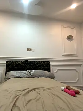 Zola Nooryi online show from October 11, 12:48 am