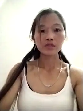 Snapshot of abigail-00 chatting on October 21, 10:03 pm abigail-00 online show from October 21, 10:03 pm