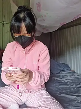 Helen-Tran online show from November 20, 2:23 am