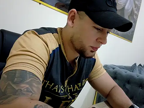 maximus888A online show from March 25, 3:26 pm