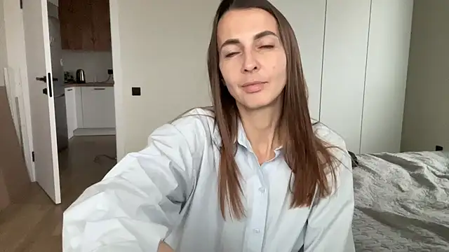 Snapshot of Arivanna chatting on October 10, 11:48 am Arivanna online show from October 10, 11:48 am