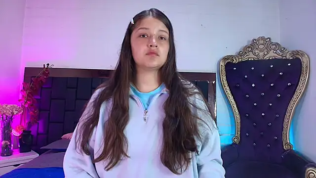 Krystal Heartss online show from December 2, 12:51 pm