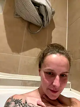 EmmieMaexox online show from October 9, 8:02 pm