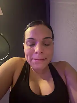 Anavalle online show from April 17, 7:05 pm