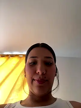 IsabellaJoness  online show from October 8, 12:31 pm