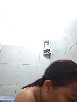 hot-mom22 online show from March 8, 10:19 am