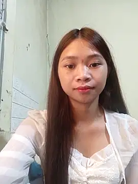 Snapshot of Mayy1 chatting on October 18, 2:47 am Mayy1 online show from October 18, 2:47 am