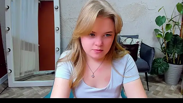 Snapshot of Melissa_199 chatting on October 23, 12:33 pm Melissa 199 online show from October 23, 12:33 pm