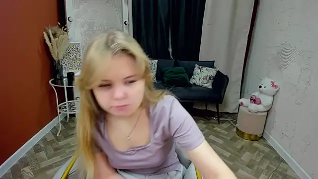 Melissa 199 online show from December 14, 4:18 am