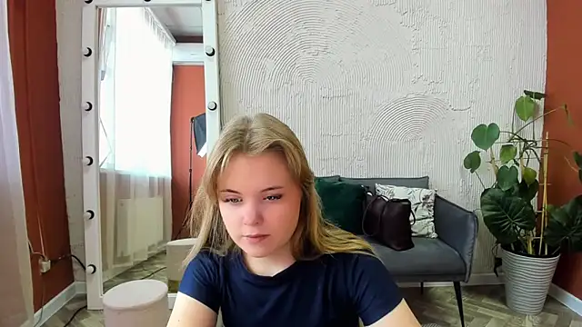 Snapshot of Melissa_199 chatting on October 8, 9:13 am Melissa 199 online show from October 8, 9:13 am