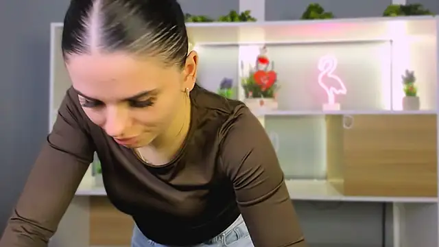 nicole muah online show from February 23, 6:07 pm