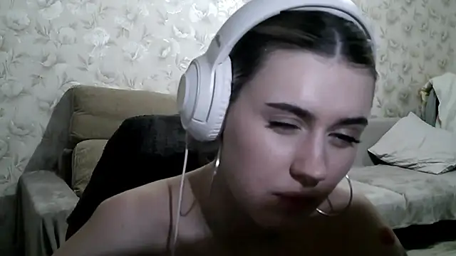 JerrieLoosle online show from October 16, 5:04 pm