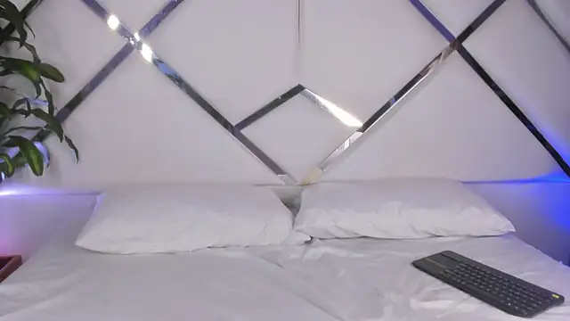 SamanthaElis online show from November 21, 10:12 pm