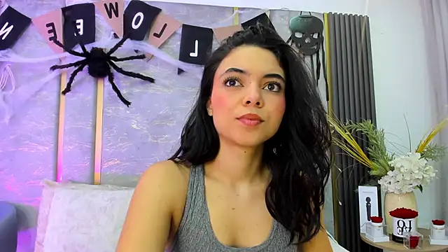 AriaBelles online show from November 2, 12:30 pm