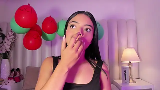 AriaBelles online show from November 14, 7:25 pm