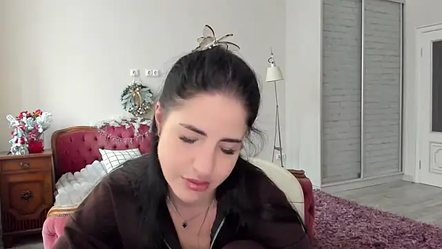 Malibu J online show from December 5, 12:06 pm