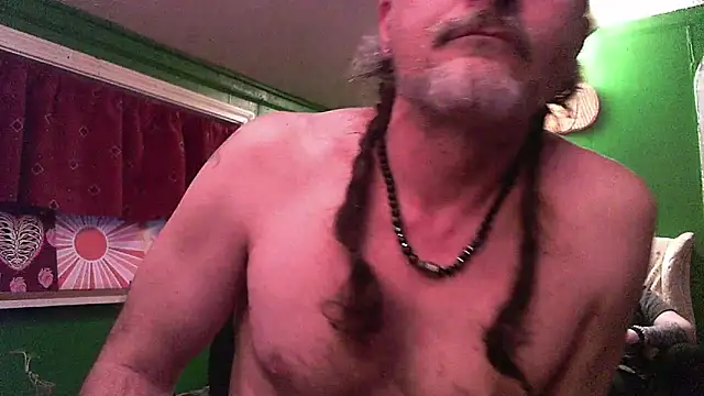 HippieDad333 online show from April 6, 11:50 pm