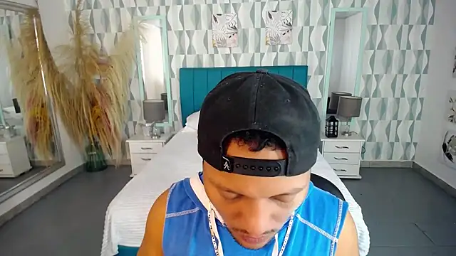 Snapshot of Max_Rivers chatting on October 20, 7:17 pm Max Rivers online show from October 20, 7:17 pm