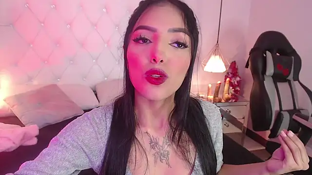 Liv20  online show from January 13, 8:02 pm